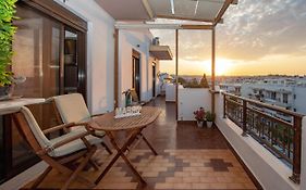Loft Style Apartment Near The Old Town